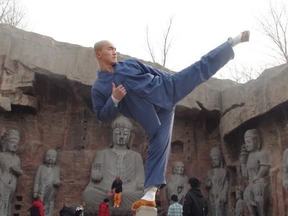 一龙辟谣没有打假拳回击质疑，武林风名嘴:支持