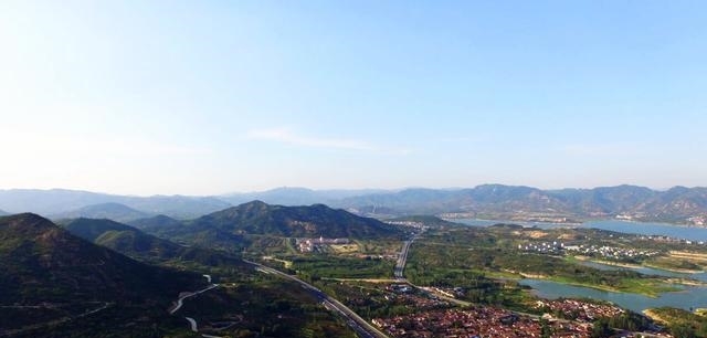 山东最小的地市，比济南小得多，不足半个威海，却比济宁临沂有钱