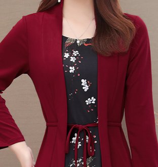 50岁妈妈胖又矮，刚发工资给她买了5件“妈妈装”，高贵又减龄