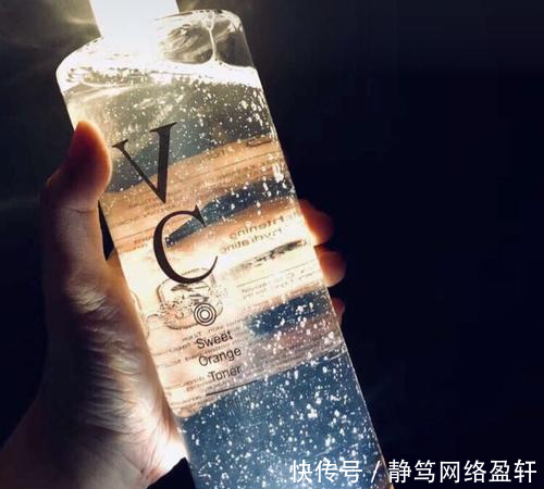  『春夏』最适合春夏用的2款“爽肤水”，嫩肤美白还祛痘，性价比超高