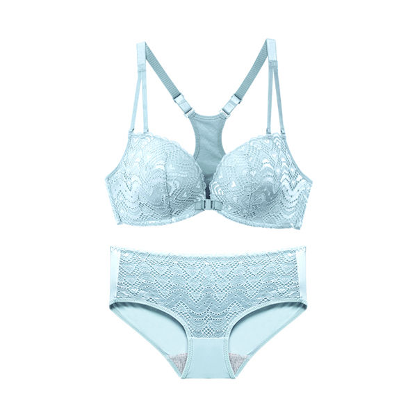 快把传统文胸扔了吧!现流行这样穿，超薄聚拢，有型更有女人味