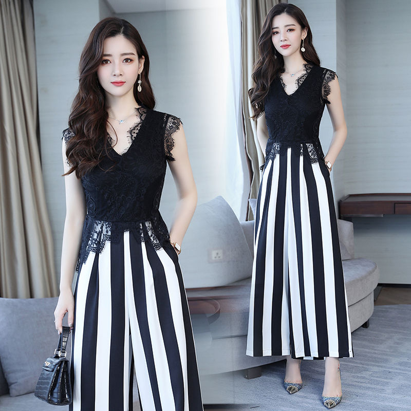 哇!头一次见这么漂亮的蕾丝套装，比连衣裙洋气百倍，满满女人味