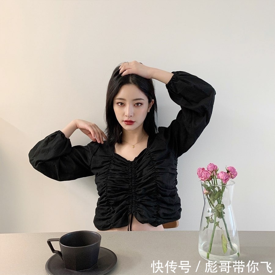  「工作」搞笑段子：每日安心工作，一日问起她原因，她很坚定的回答“我要努力赚钱！