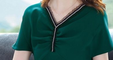 做为男人，我想说:女人就该多穿这紧身裙，显身材时髦贼迷人