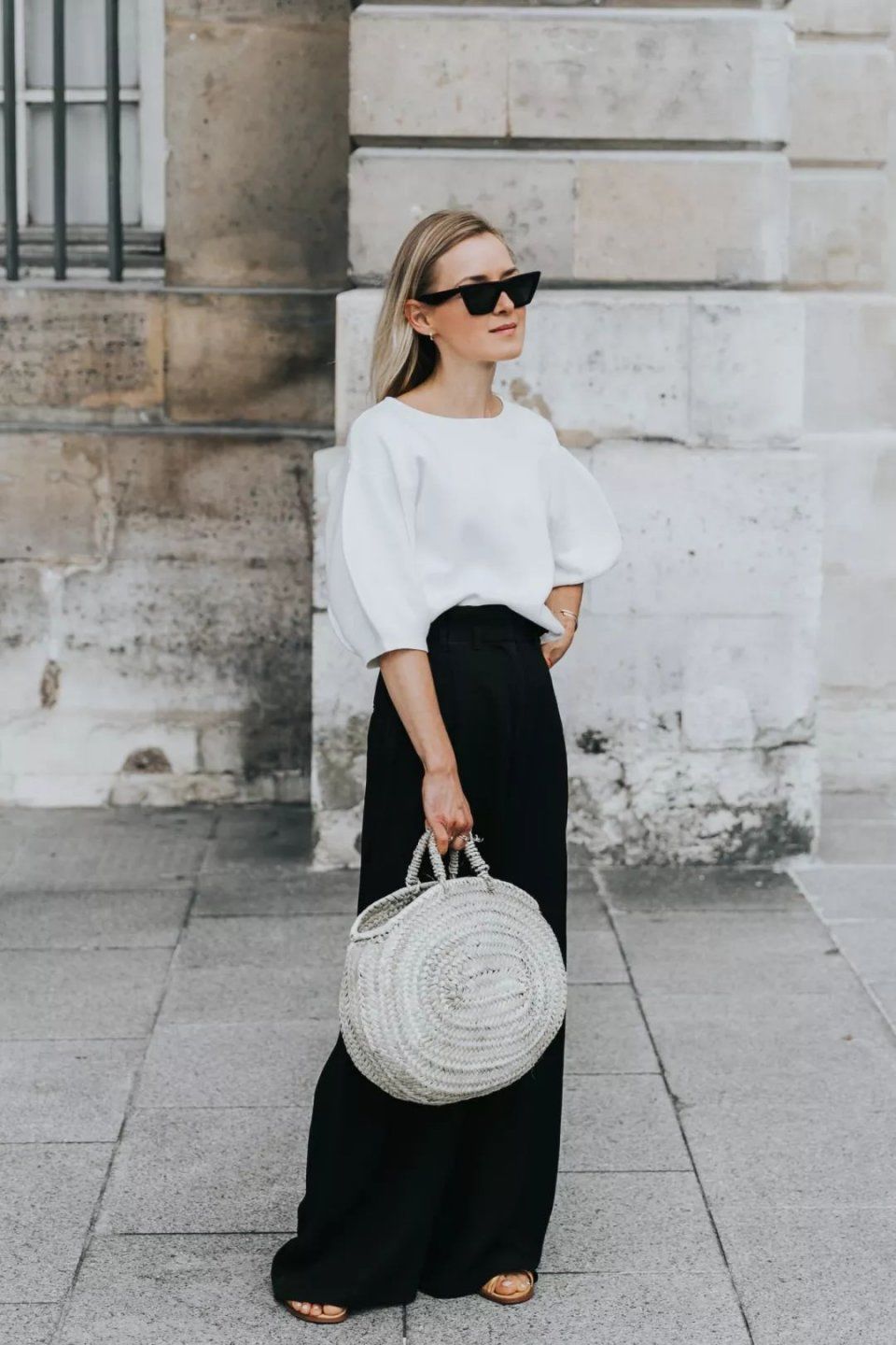 初秋穿阔腿裤，这3款绝不能碰!谁穿谁矮胖...