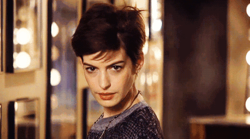 为什么周冬雨、郑爽、娜扎都要剪短发?这些照片给出了答案...