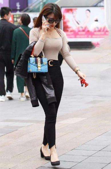 街拍: 遇到图5小姐姐, 我的心躁动了