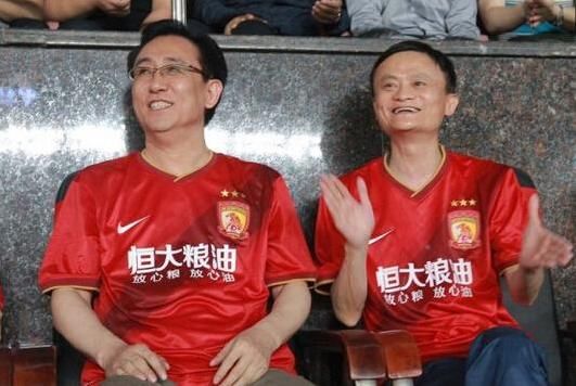 就在昨天,他超过了马化腾4亿美元,至少第三次登顶中国富豪榜!