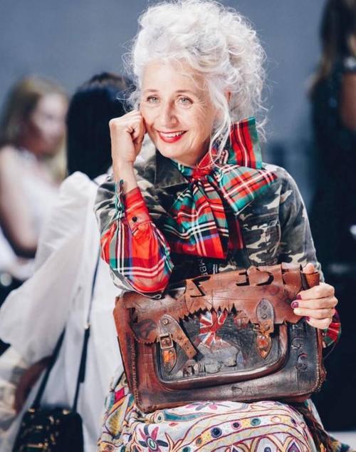 连62岁老太太都美丽地环游世界，你还有理由邋遢？