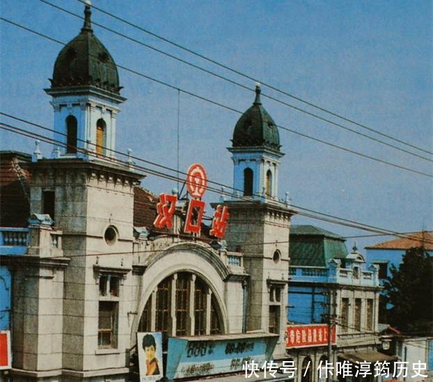  【照片】老照片这是80年代的湖北武汉，这是记忆中的江城