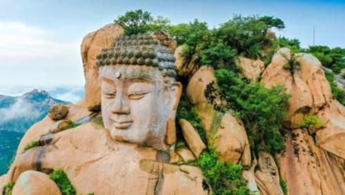 为什么寺院禁止对着佛像拍照？是迷信吗？网友：看完后不敢再拍了