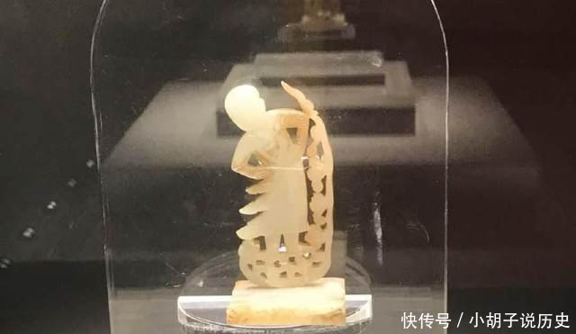 雷峰塔底下埋着国宝，到底有没有白蛇