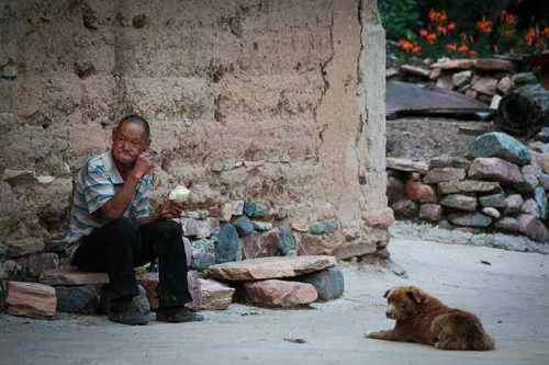 农村这4大怪象，想想就头疼，该如何应对呢？