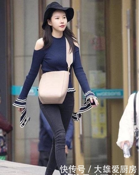  风哥■风哥街拍：温婉可人的美女，塑造腿部线条