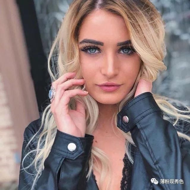 ins上的美国魅力模特Meaghann Appling最新社交媒体个人照片