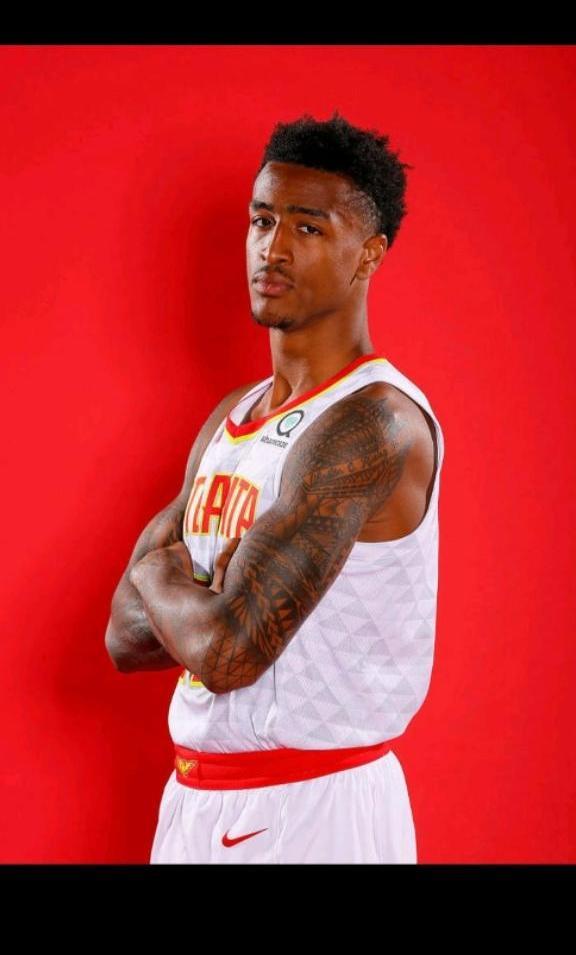 飞人,林书豪领衔老鹰新赛季定妆照