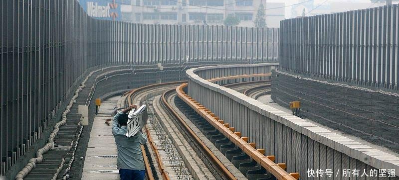 为什么地下在修地铁却看不到运土车 看完恍然大悟