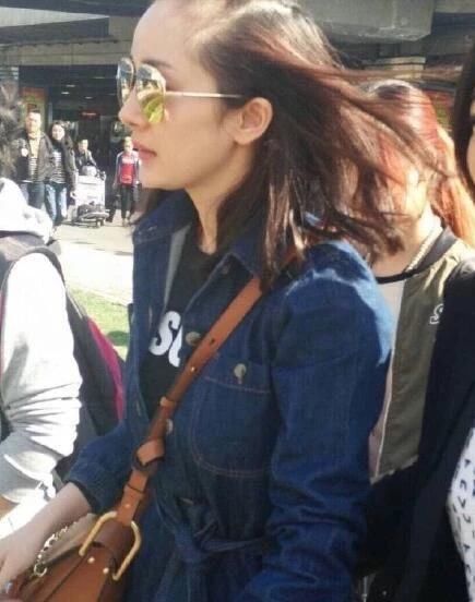 吴昕这次终于穿对了衣服，可这发型是什么鬼?