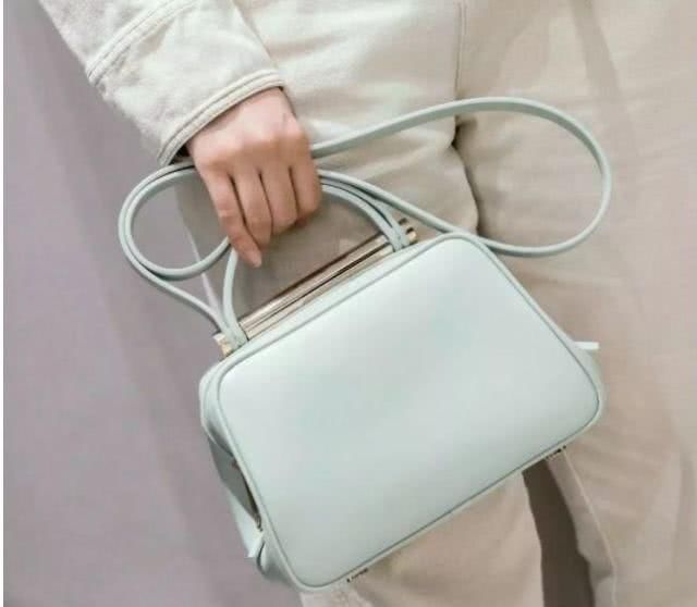  「奢侈品」奢侈品官网2020新款包包入门