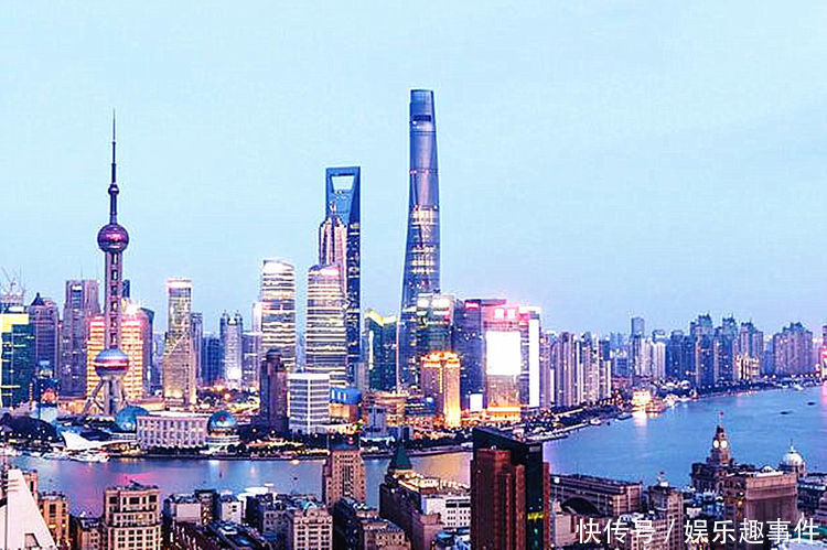  [设计师]中国耗资148亿建第一高楼，刮风摆动幅度达一米？设计师