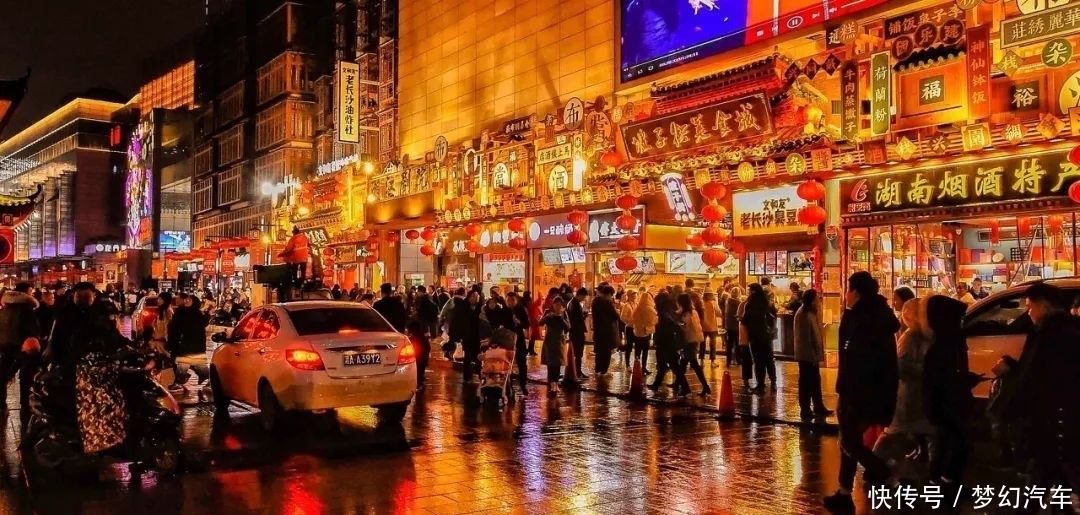 据说每个城市，都有一条适合吃货去的美食街