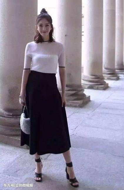 江疏影，上半身尺度堪比泳衣, 网友: 不是身材好根本挂不住!