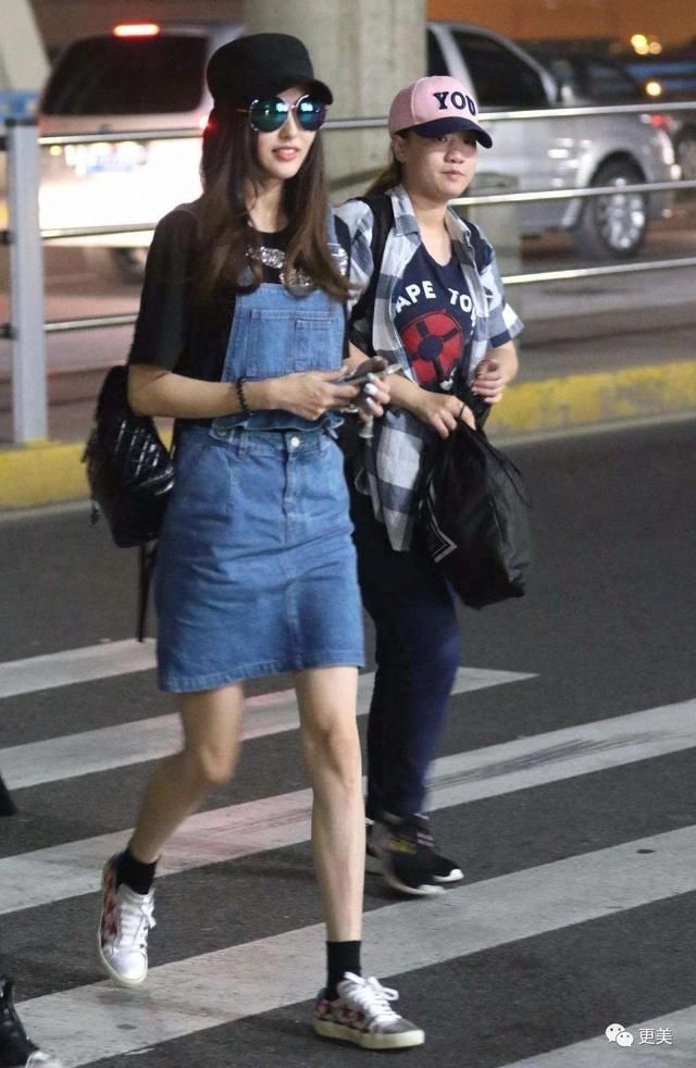 杨紫和关晓彤体重相同却被吊打,只因这个部位粗显胖20斤!