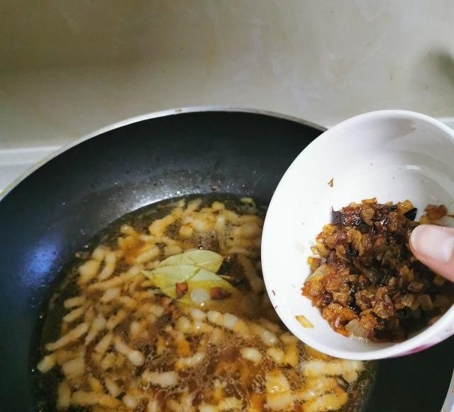  【台式】台式卤肉饭，香甜软糯的卤肉丁配一口劲道的米饭，越想越饿