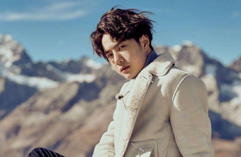  【拍摄】王一博参加《天天云时间》，与胡兵有趣聊拍摄《有翡》时的一些事