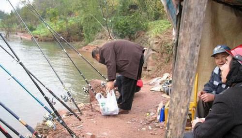  『小药』钓鱼人谴责别人的同时，也应该注意自己的这些行为