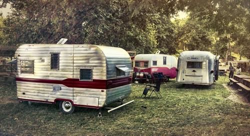 退休之后,买辆房车自驾游,到底好不好?