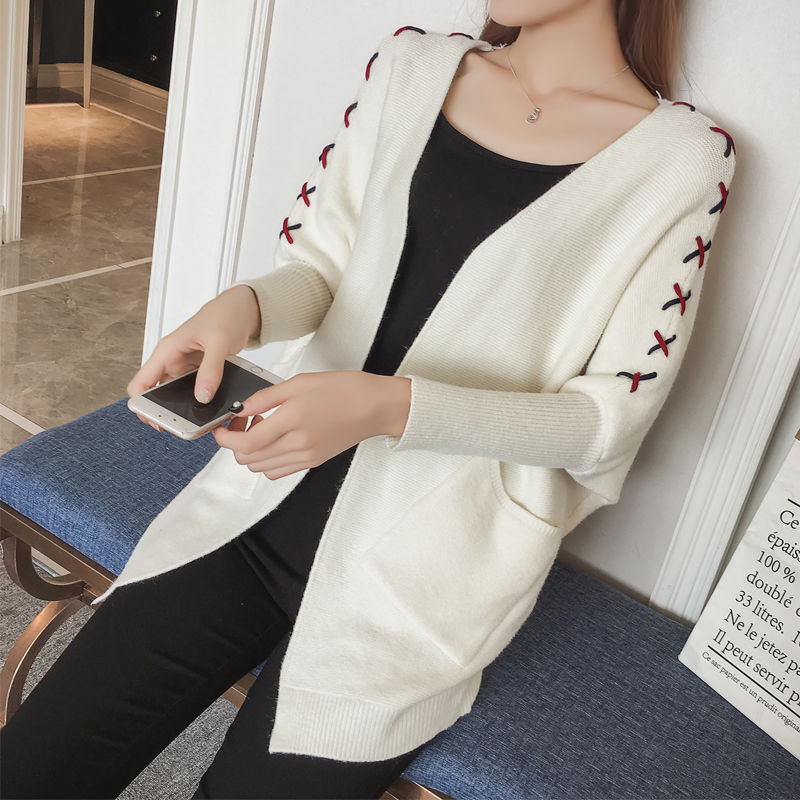 入秋别穿风衣，试试这刚上新的“秋开衫”，百搭洋气有不贵