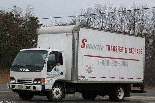 走进广东“骑师”的货运生活，开香港卡车有啥不一样？