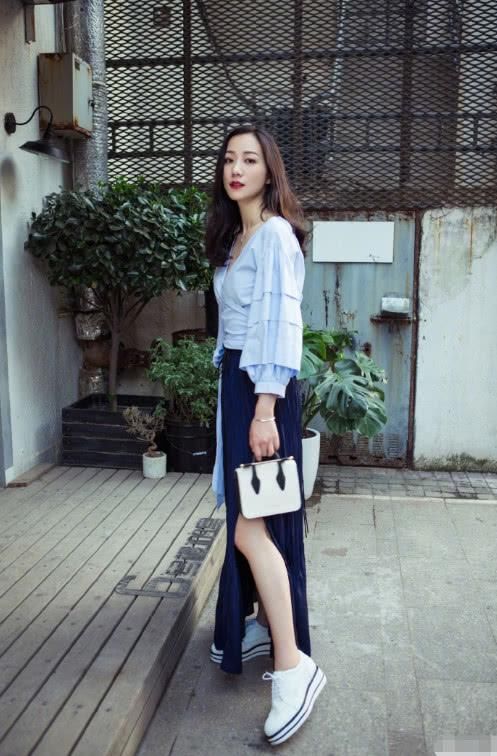 韩雪真厉害！把烂大街的连体装居然穿出国际范，谁能做到？