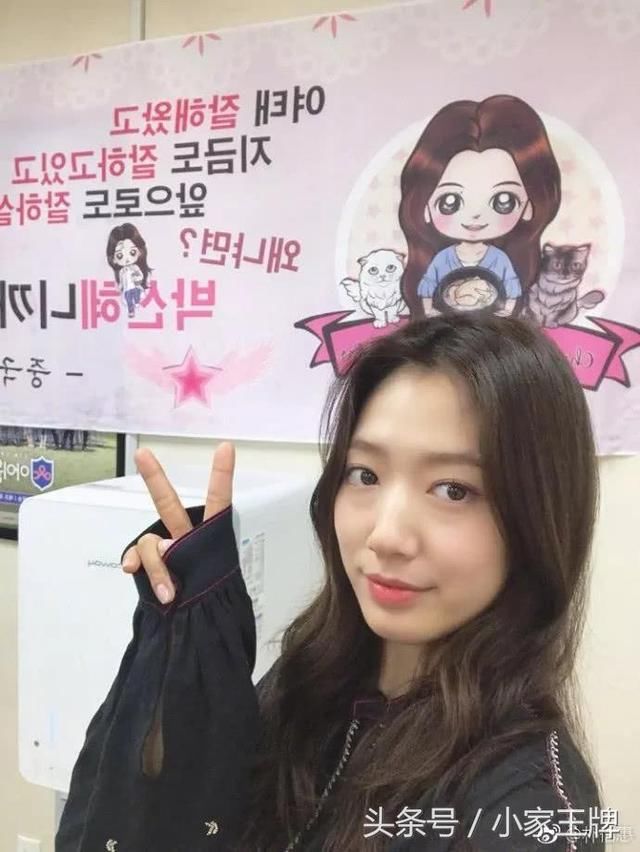 杨紫“八字刘海杀”完胜男神收割机朴信惠!与男神同框配一脸