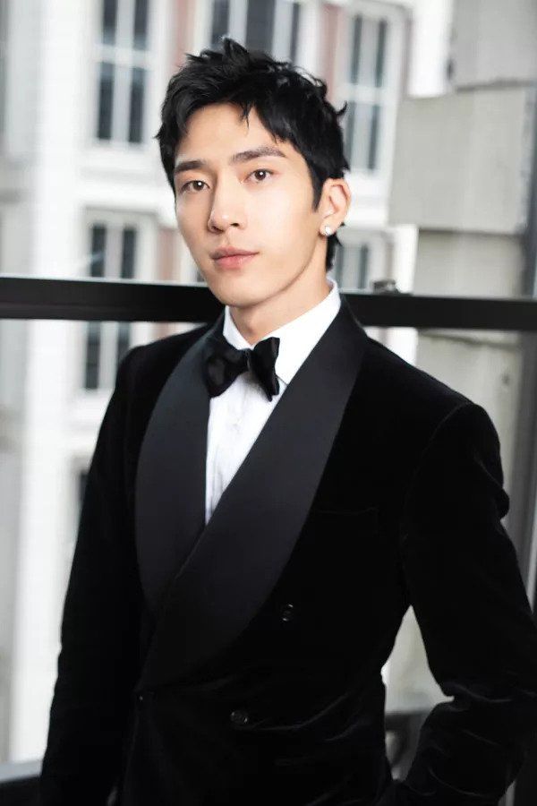 请来半个娱乐圈的Ralph Lauren大秀，到底有什么值得看?