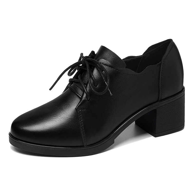 秋天了，如果你50岁，一定要试试“工作鞋”，性感洋气又迷人