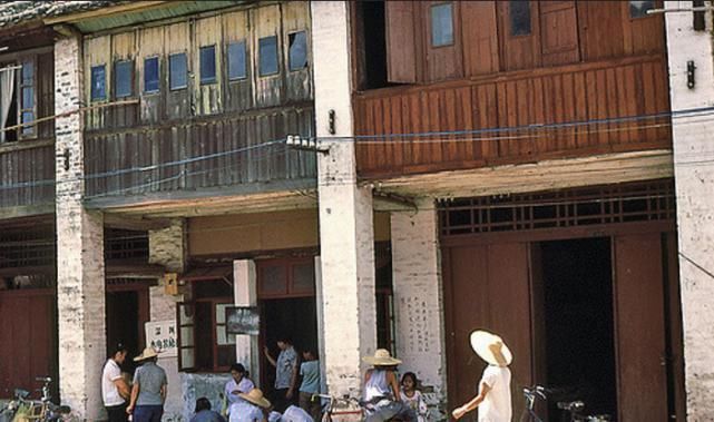  「几十年」1980年从香港到深圳 那真的是两个世界 反差好大