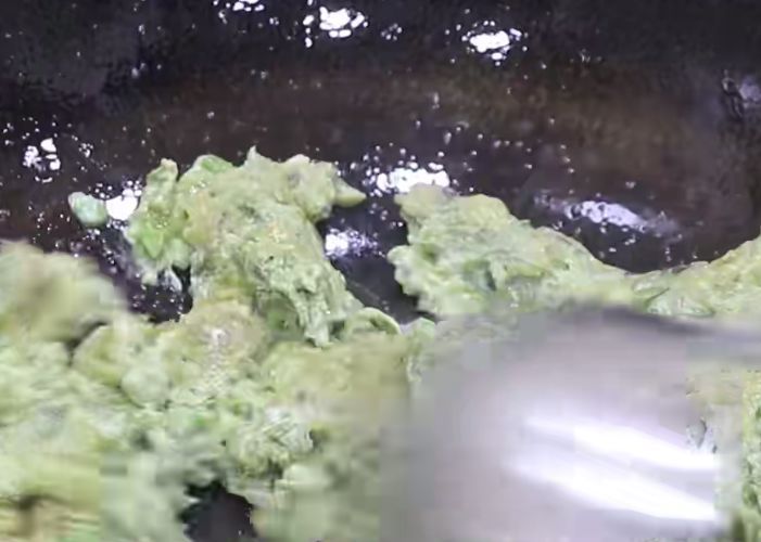  【吃法】炒制香椿为什么要焯水？原因很简单，分享香嫩营养又下饭的吃法