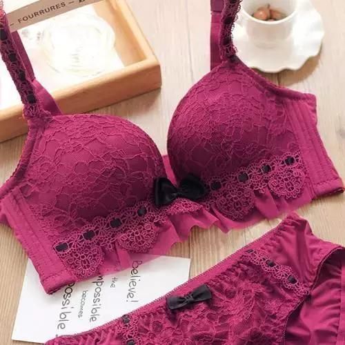 小胸不是你的错，但不会选内衣肯定是你错了，拒绝“贫乳”