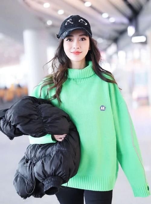  「帽子的搭配」帽子的五种搭配术，每一款都是服装搭配的点睛之笔，这样戴准没错