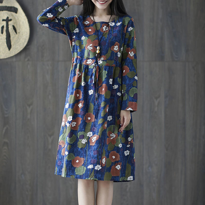 穿过膝裙子才好看，看看这几款，清新吸晴无数人，一款比一款美