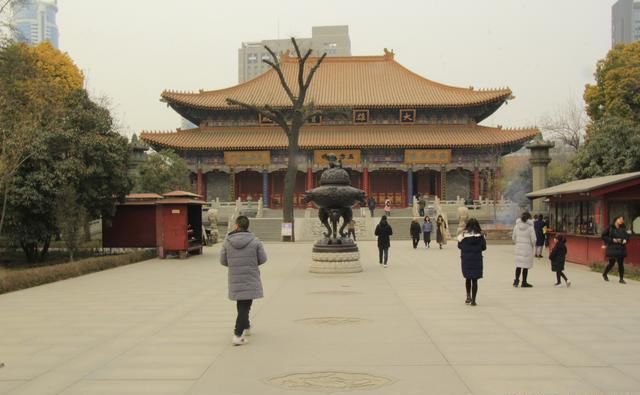 西安旅行日记：香火免费，寺内安详，大兴善寺值得一去
