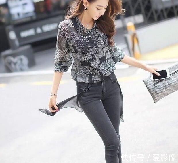  『清爽』清新迷人的牛仔裤美女，清爽十足，成熟又知性！