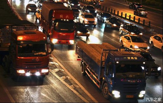  口诀|晚上跑高速路切记这4个口诀，都是经验之谈，安全才是第一