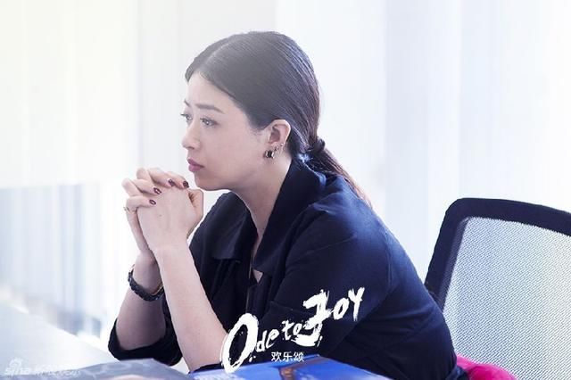 35岁蒋欣瘦身惊艳,像换了一个人,网友:瘦身堪比整容!