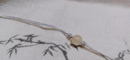  [编绳]DIY手工编绳教程：能快速编织好的蝴蝶流苏挂饰，搭汉服刚刚好！