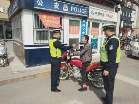  节日期间@严查严防 确保节日期间道路畅通