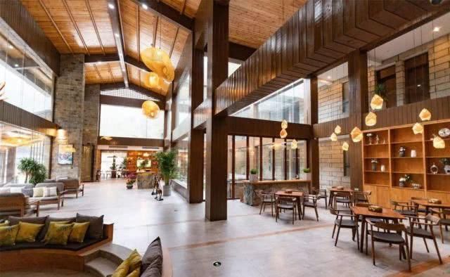 是什么让城里人抢着往干坑跑，莳光·山居让你忘记时间！