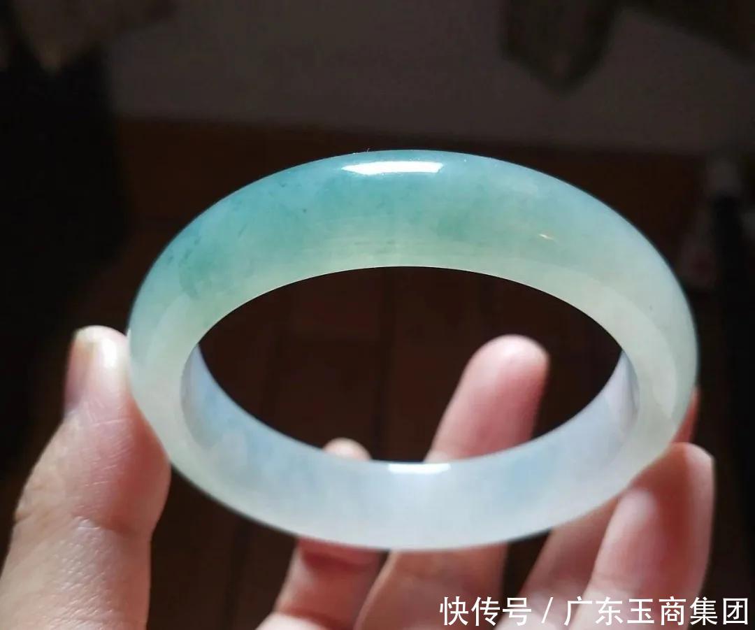  吴先生■丢失、调包、拒绝赔偿……高价珠宝快递太难难难了……